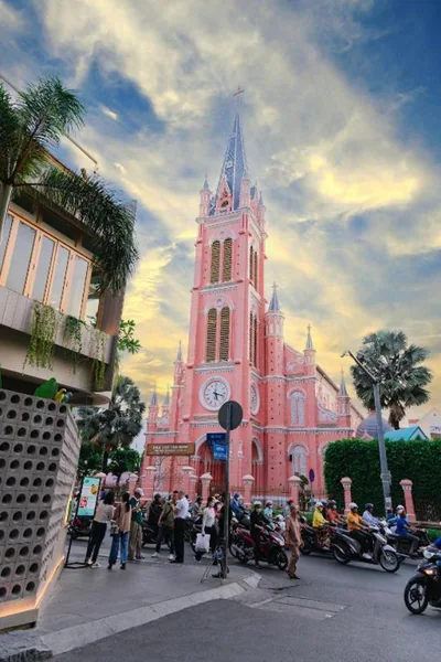 The Nguyens - Pink Church View – Foto 16